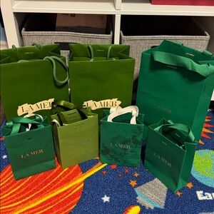 La Mer Assorted Green Gift Bags Collection